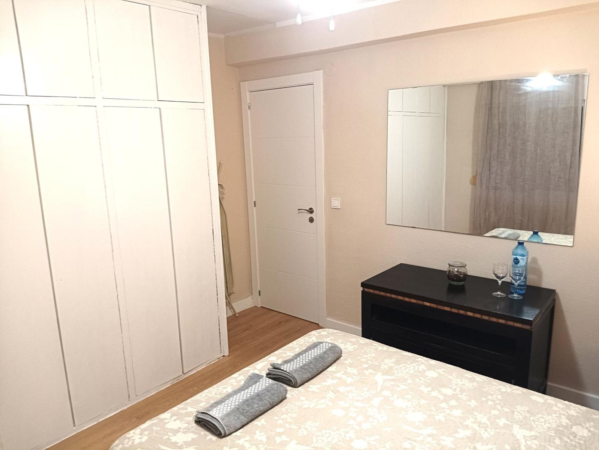 Habitaciones En Apartamento Compartido Delicias Room Cerca Del Mar, Aeropuerto, Ave Y Metro Málaga Camera foto
