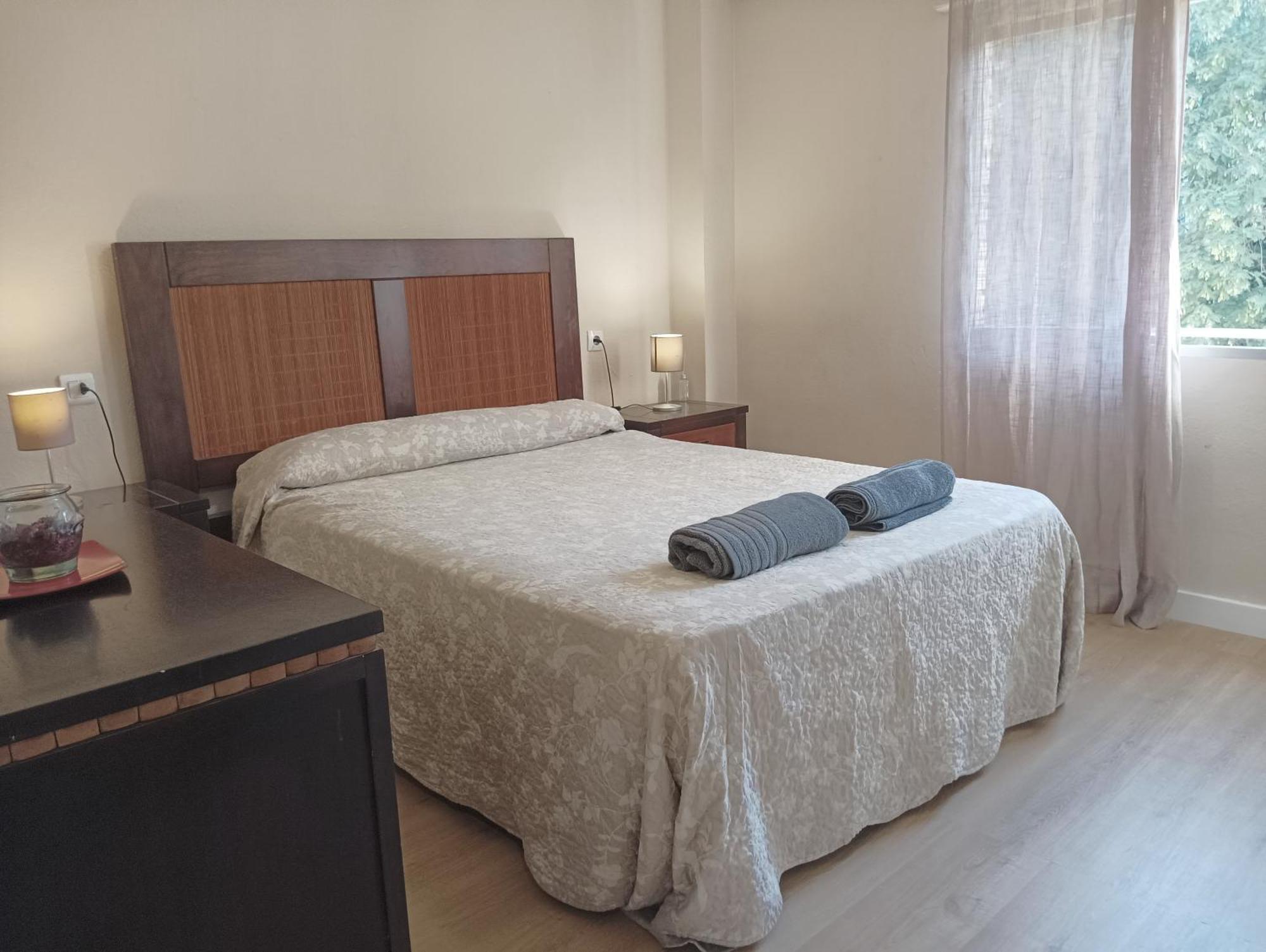 Habitaciones En Apartamento Compartido Delicias Room Cerca Del Mar, Aeropuerto, Ave Y Metro Málaga Esterno foto