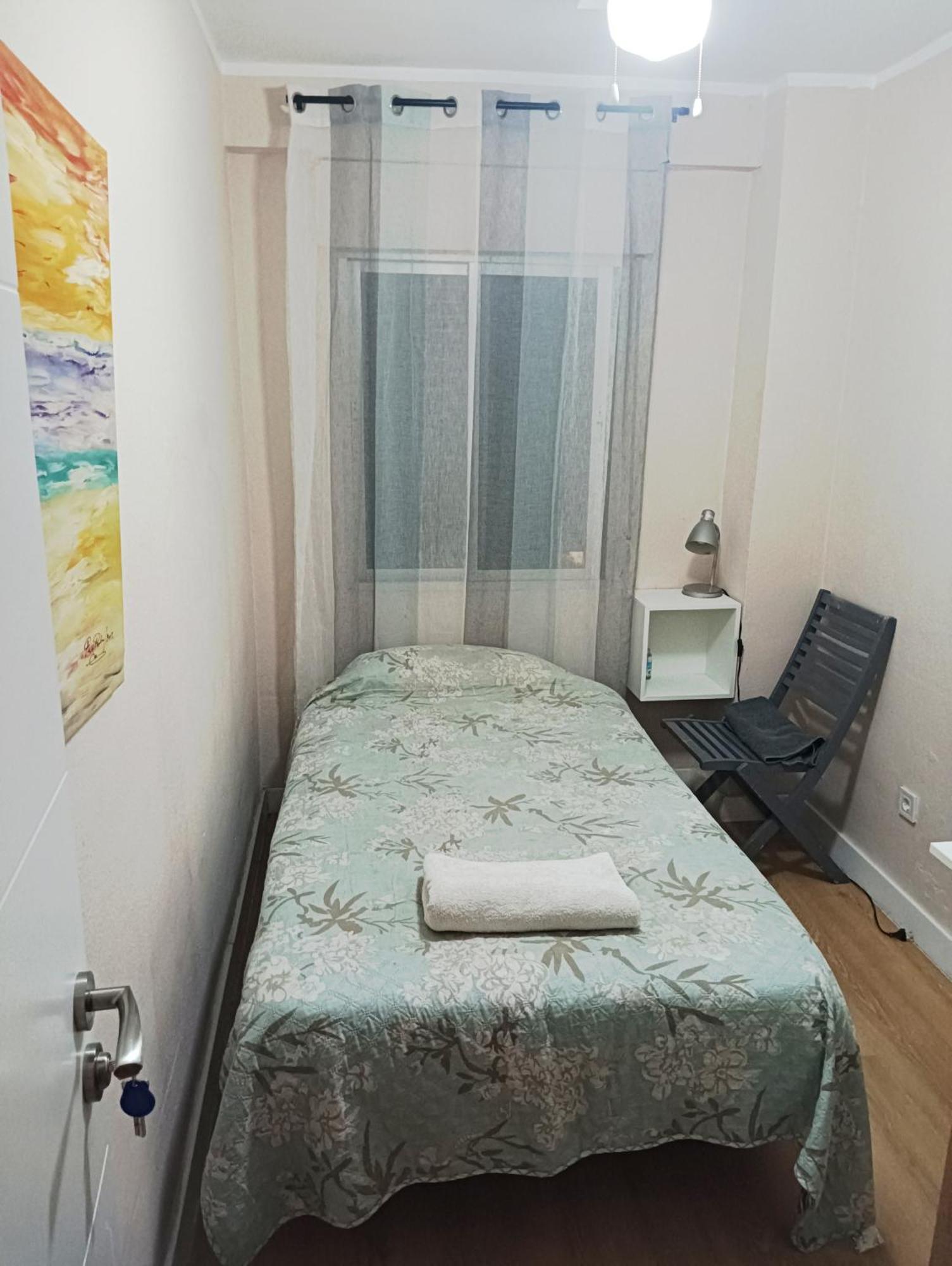 Habitaciones En Apartamento Compartido Delicias Room Cerca Del Mar, Aeropuerto, Ave Y Metro Málaga Esterno foto